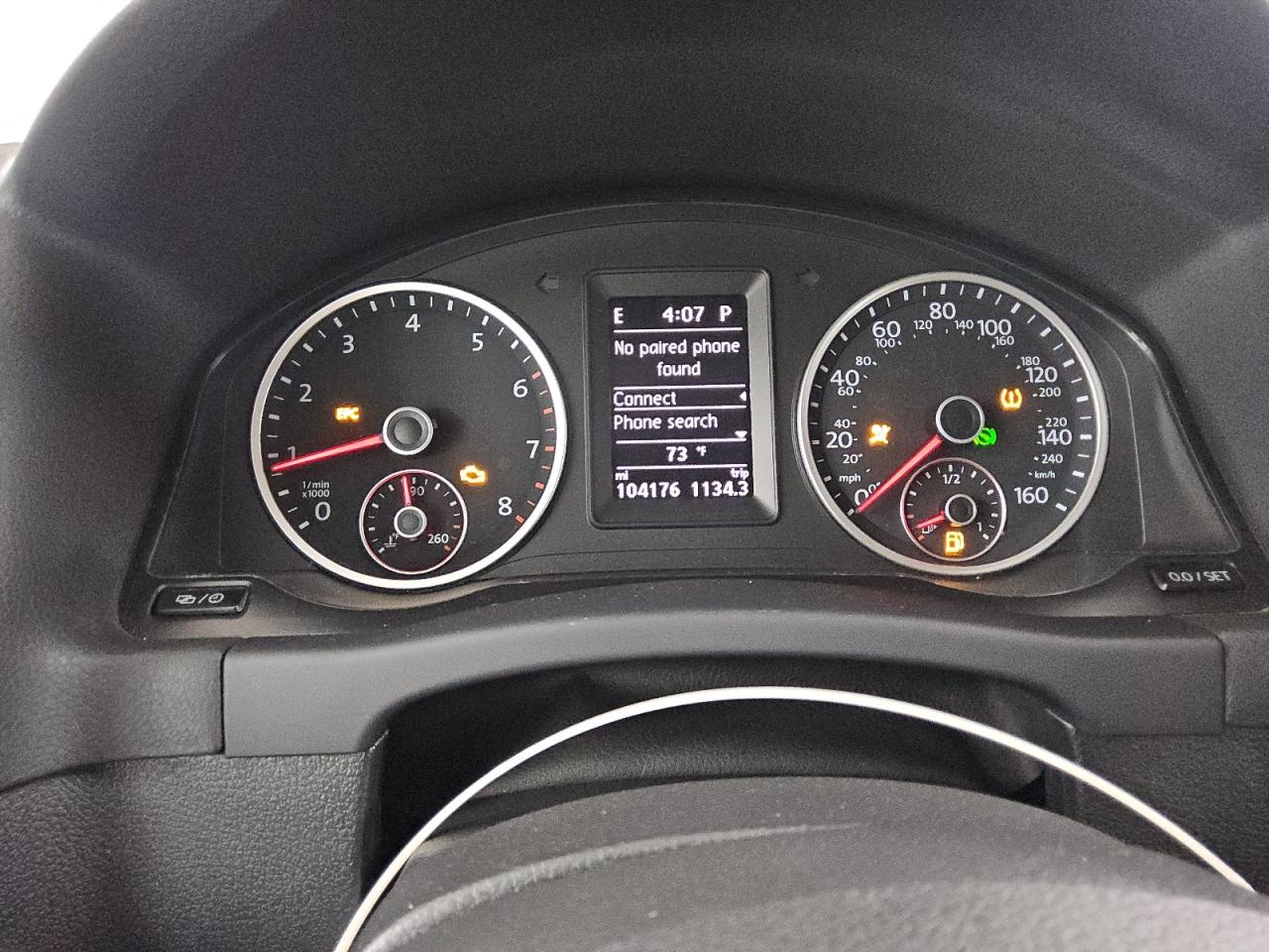 2014 Volkswagen Tiguan S Silver vin: WVGAV3AX9EW603354 Damage: Warning Light - Engine, On, Unacceptable