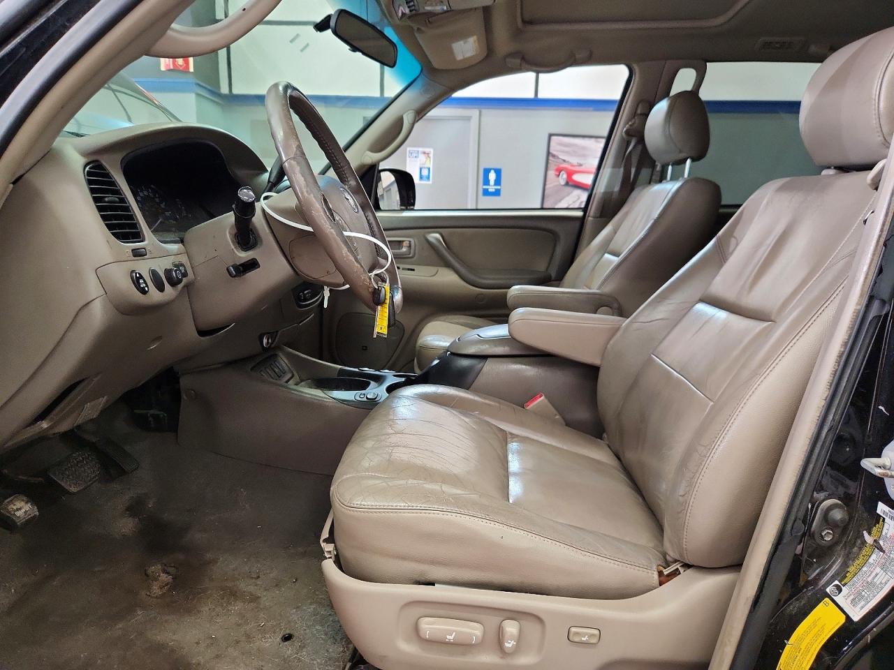 2005 Toyota Sequoia Sr5 Black vin: 5TDBT44A25S251648