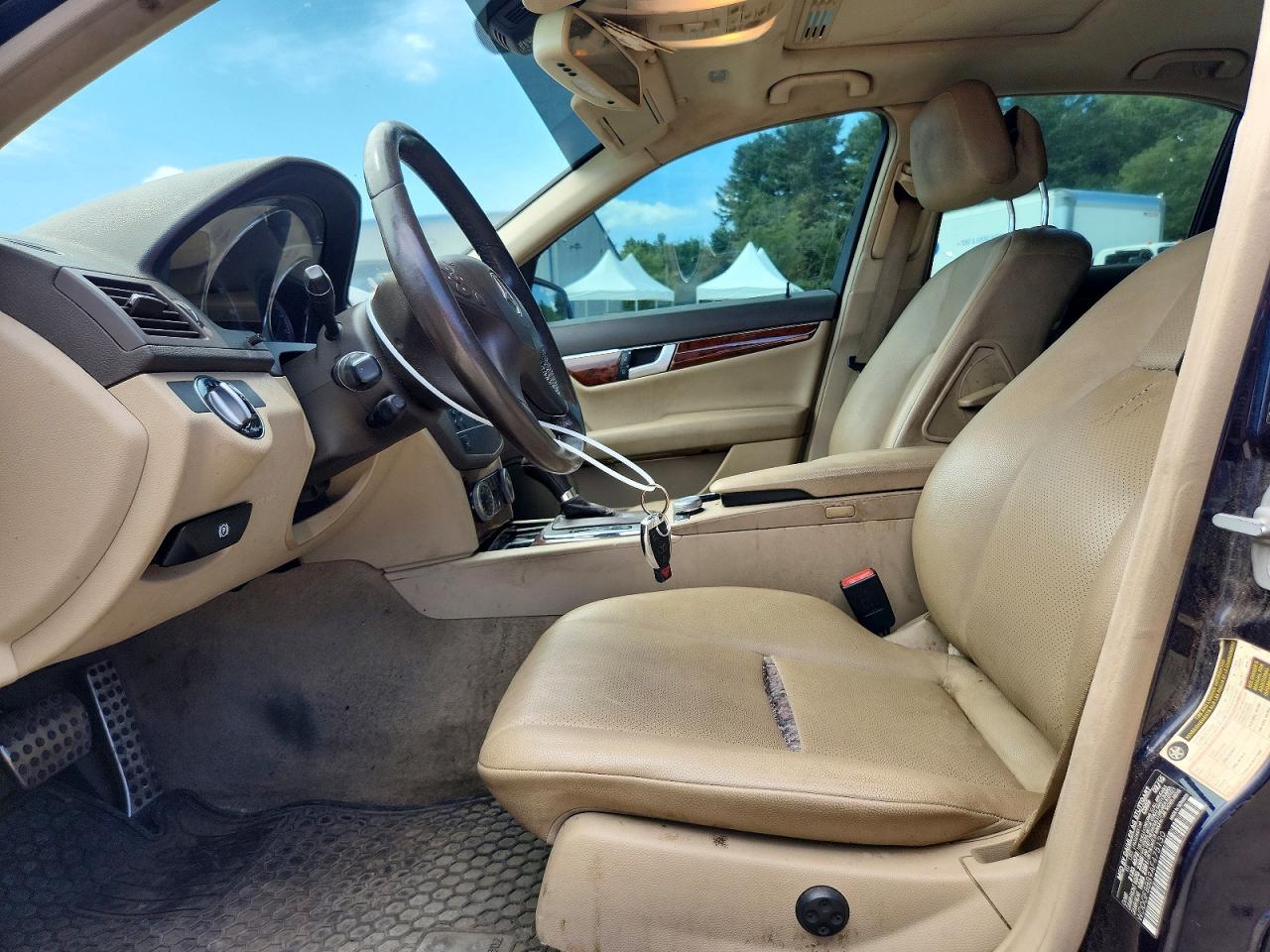2010 Mercedes-benz C 300 4matic Blue vin: WDDGF8BB9AF475130