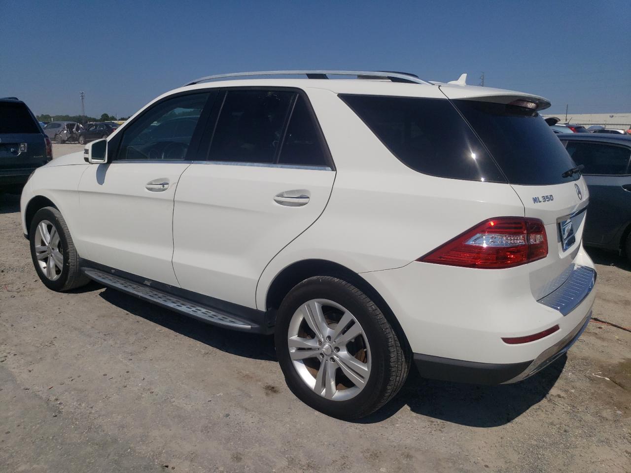 2015 Mercedes-benz Ml 350 White vin: 4JGDA5JB8FA549827