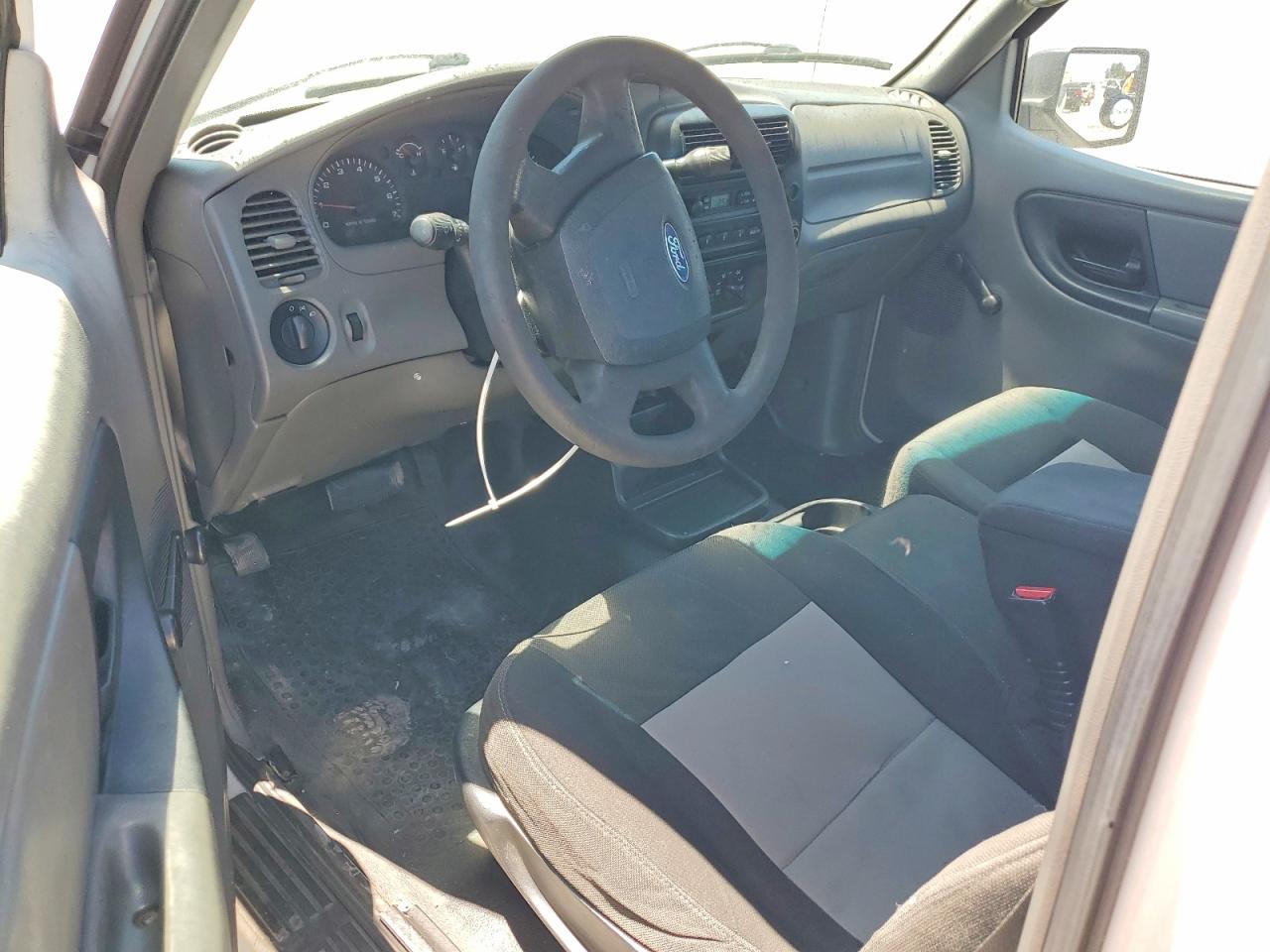 2011 Ford Ranger Белый vin: 1FTKR1AD3BPA39004