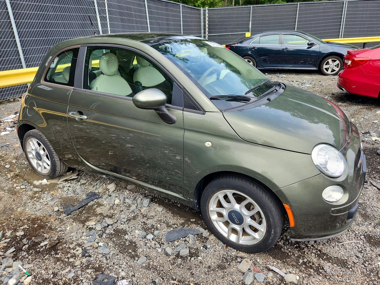 2013 Fiat 500 Pop Green vin: 3C3CFFAR6DT515917