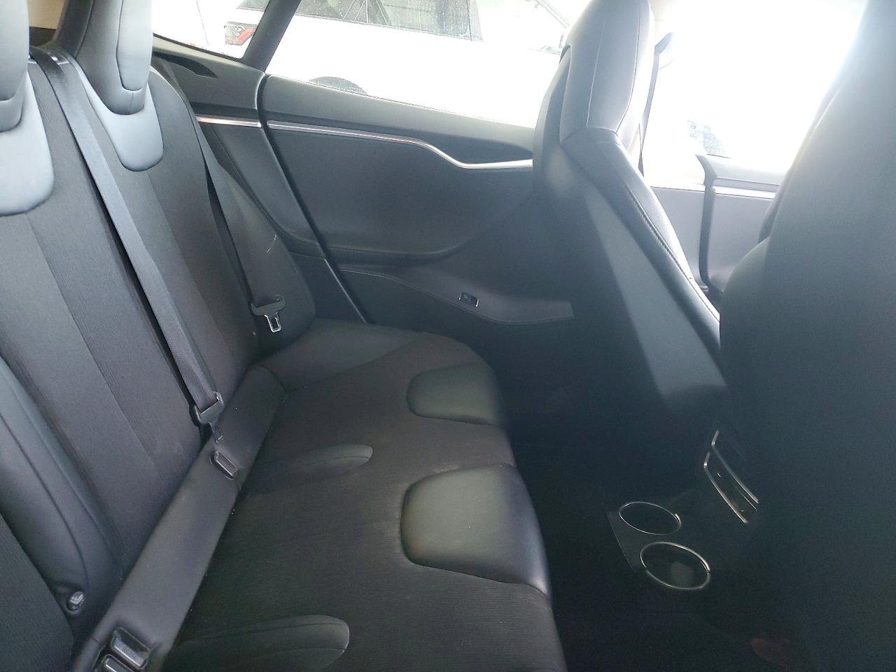 2015 Tesla Model S Black vin: 5YJSA1E28FF109287