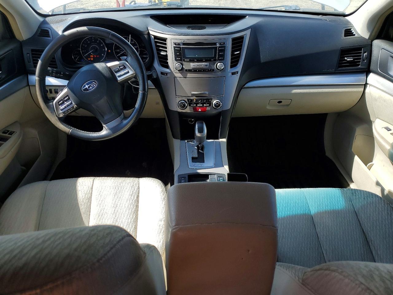 2012 Subaru Outback 2.5i Premium White vin: 4S4BRBCC4C3249982