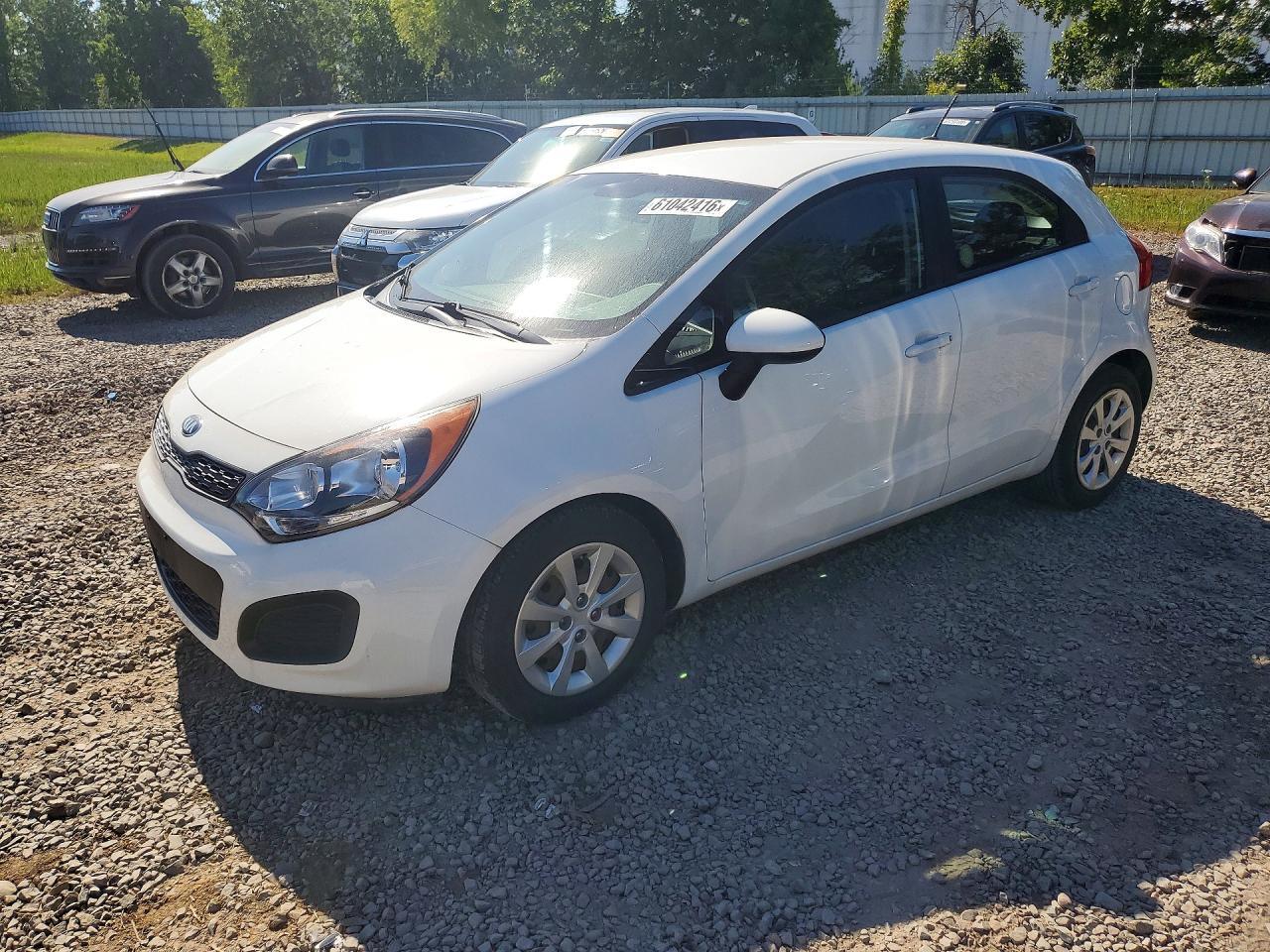 2014 Kia Rio Lx White vin: KNADM5A3XE6413654