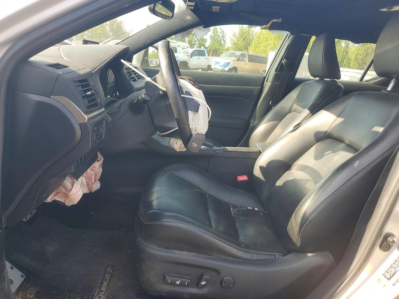 2014 Lexus Ct 200 Silver vin: JTHKD5BH8E2194266