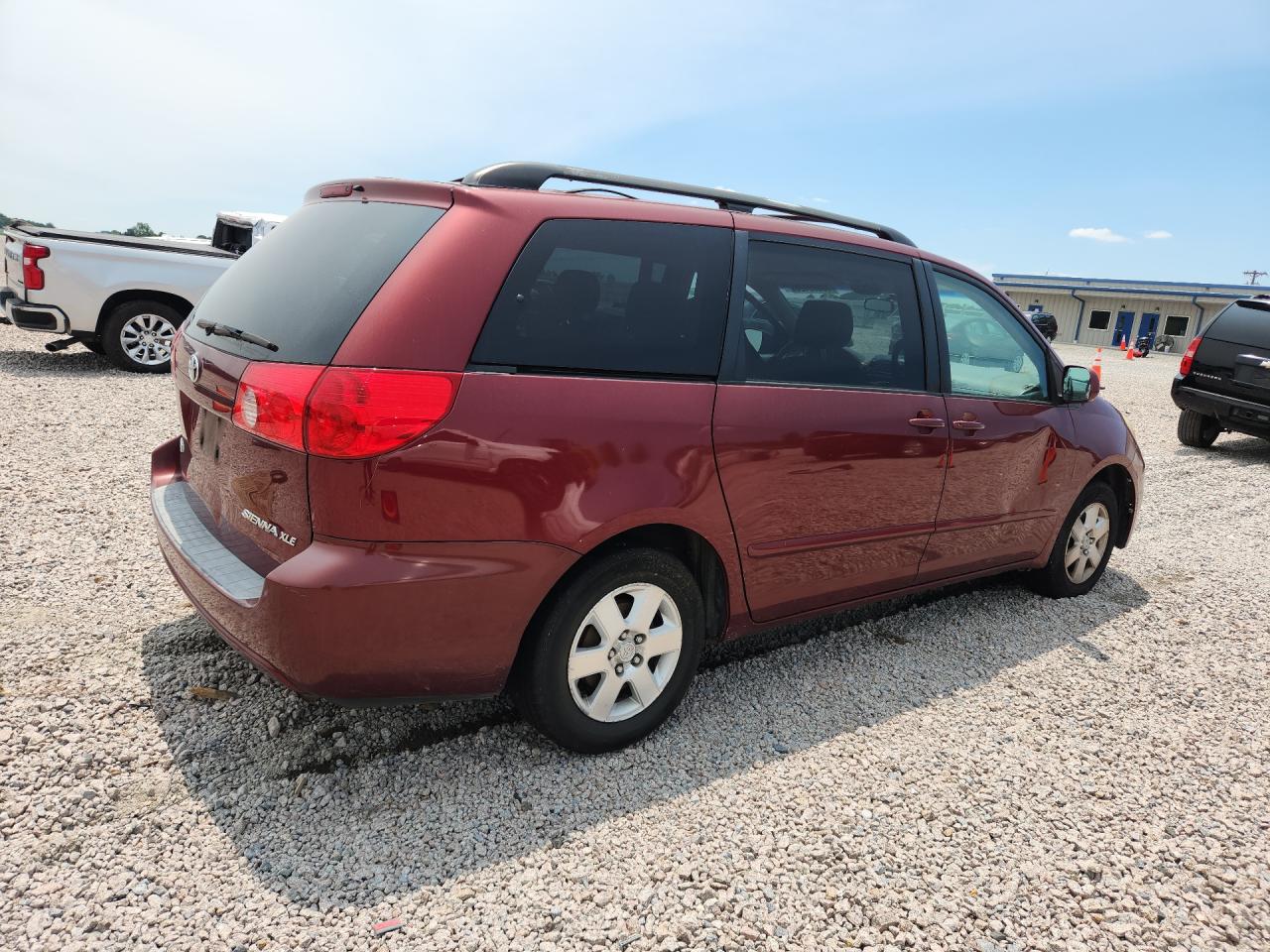 2006 Toyota Sienna Xle 7 Passenger Red vin: 5TDZA22C96S530447
