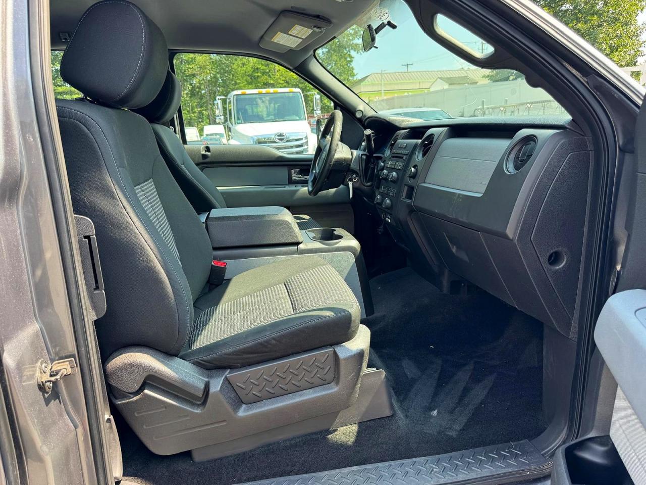 2014 Ford F150 Super Cab Gray vin: 1FTFX1EF0EFB91867