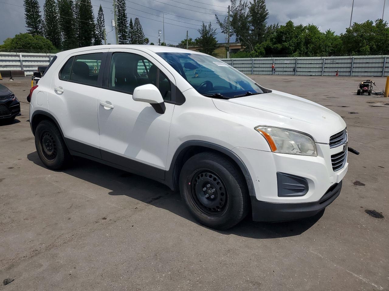 2015 Chevrolet Trax Ls White vin: KL7CJKSB0FB127281