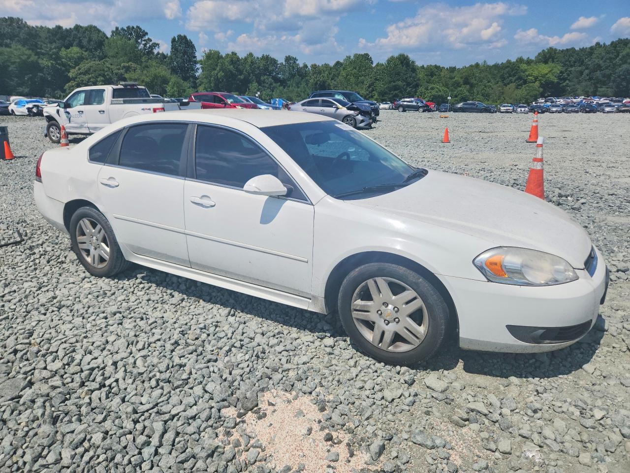 2011 Chevrolet Impala Lt White vin: 2G1WG5EK4B1327868