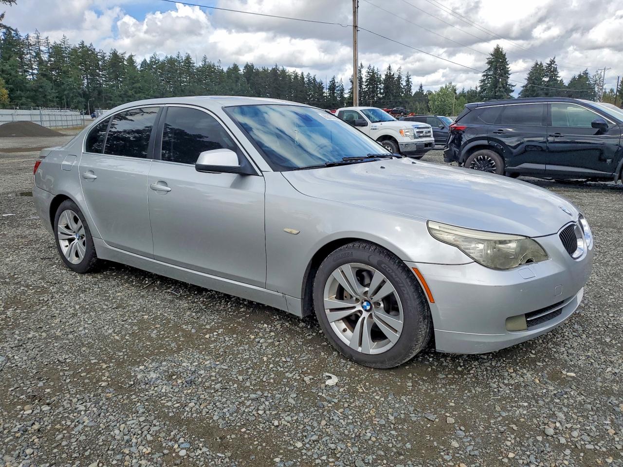 2010 Bmw 528 I Silver vin: WBANU5C52AC129580