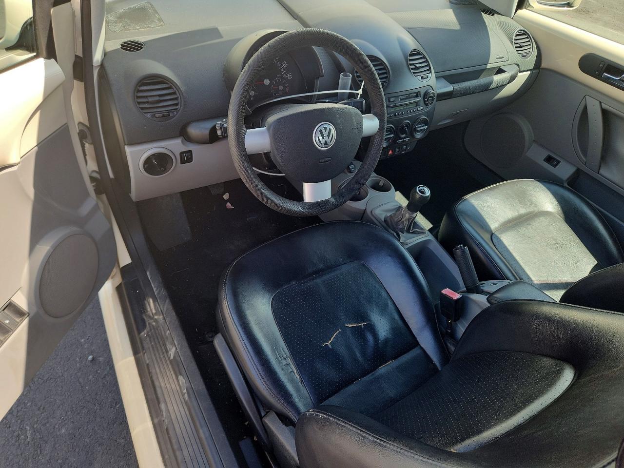2003 Volkswagen New Beetle Gls Tan vin: 3VWCK21Y73M310121