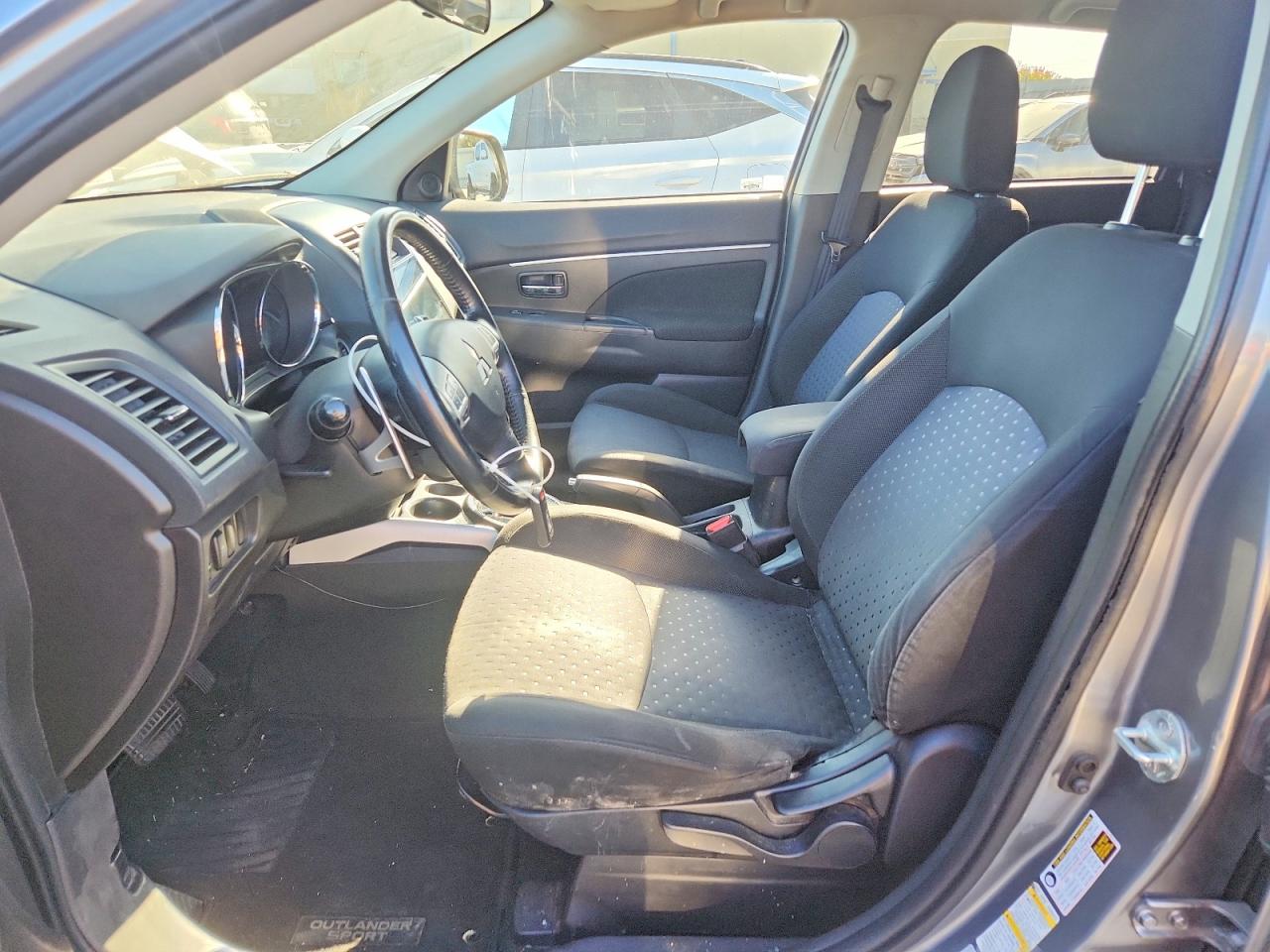 2012 Mitsubishi Outlander Sport Se Silver vin: JA4AR4AU2CZ004872