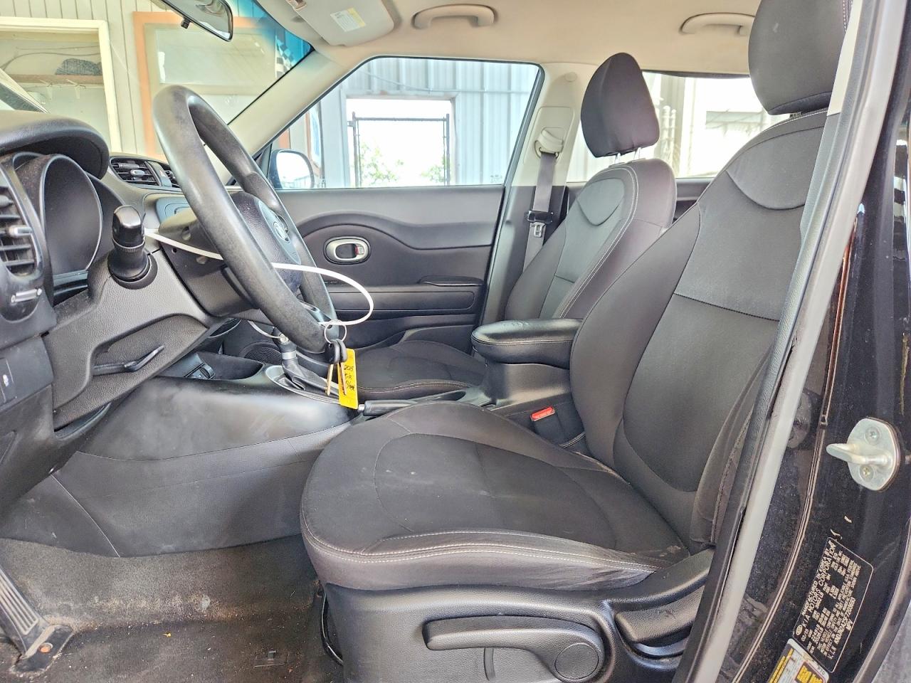 2015 Kia Soul Base Black vin: KNDJN2A25F7203693