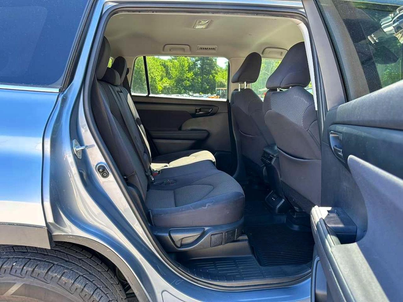 2020 Toyota Highlander Le Синий vin: 5TDZZRAH1LS010303