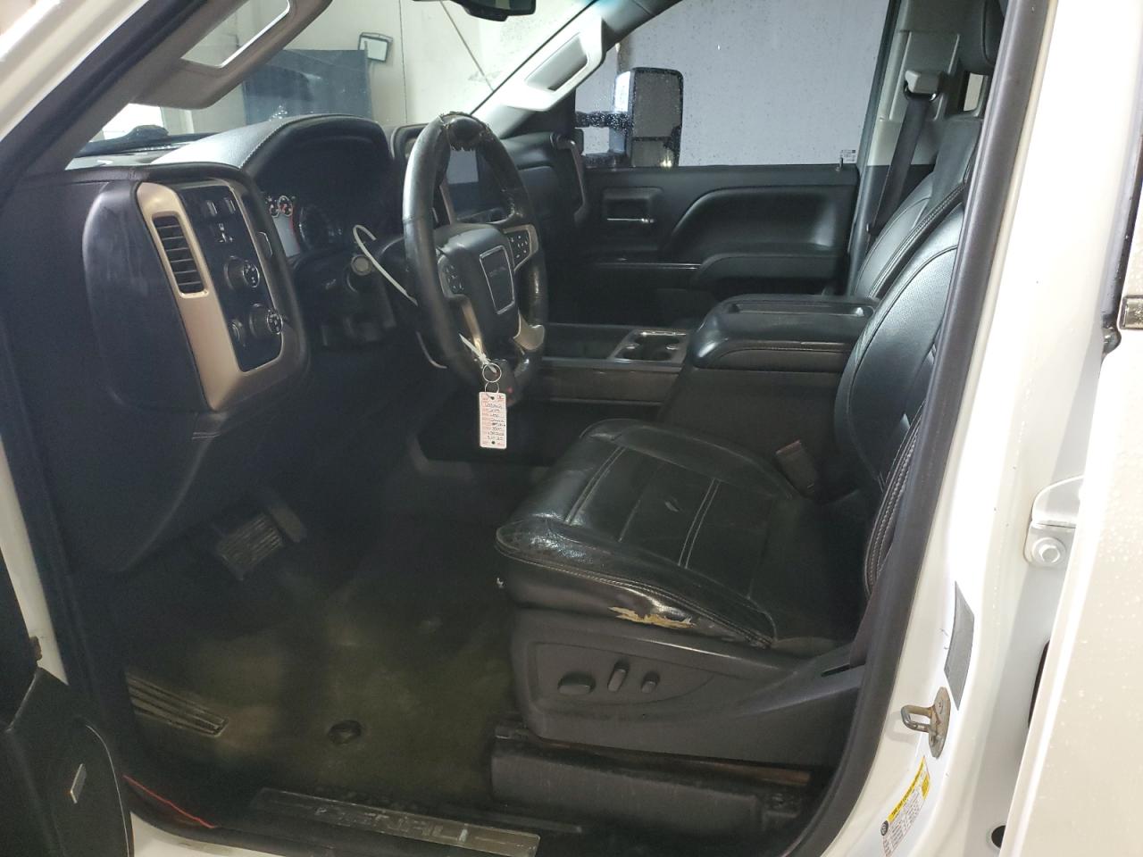 2015 Gmc Sierra K3500 Denali White vin: 1GT424E88FF638262