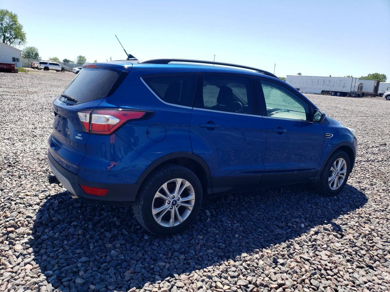 2018 Ford Escape Se Blue vin: 1FMCU9GD7JUC00586