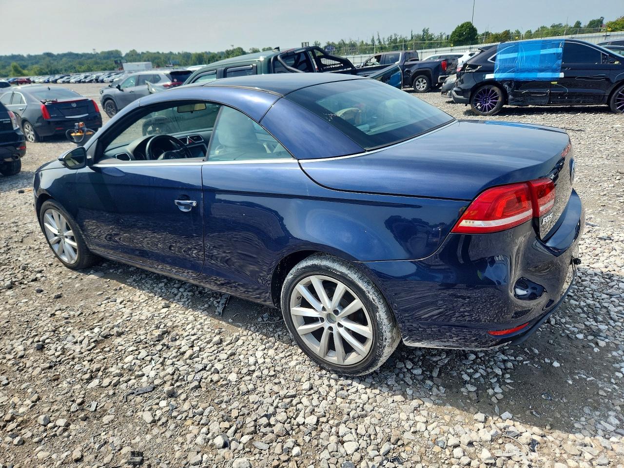 2012 Volkswagen Eos Komfort Blue vin: WVWBW7AHXCV014046