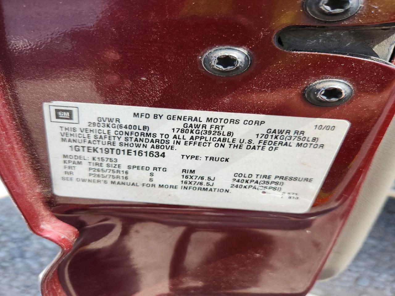 2001 Gmc New Sierra K1500 Burgundy vin: 1GTEK19T01E161634