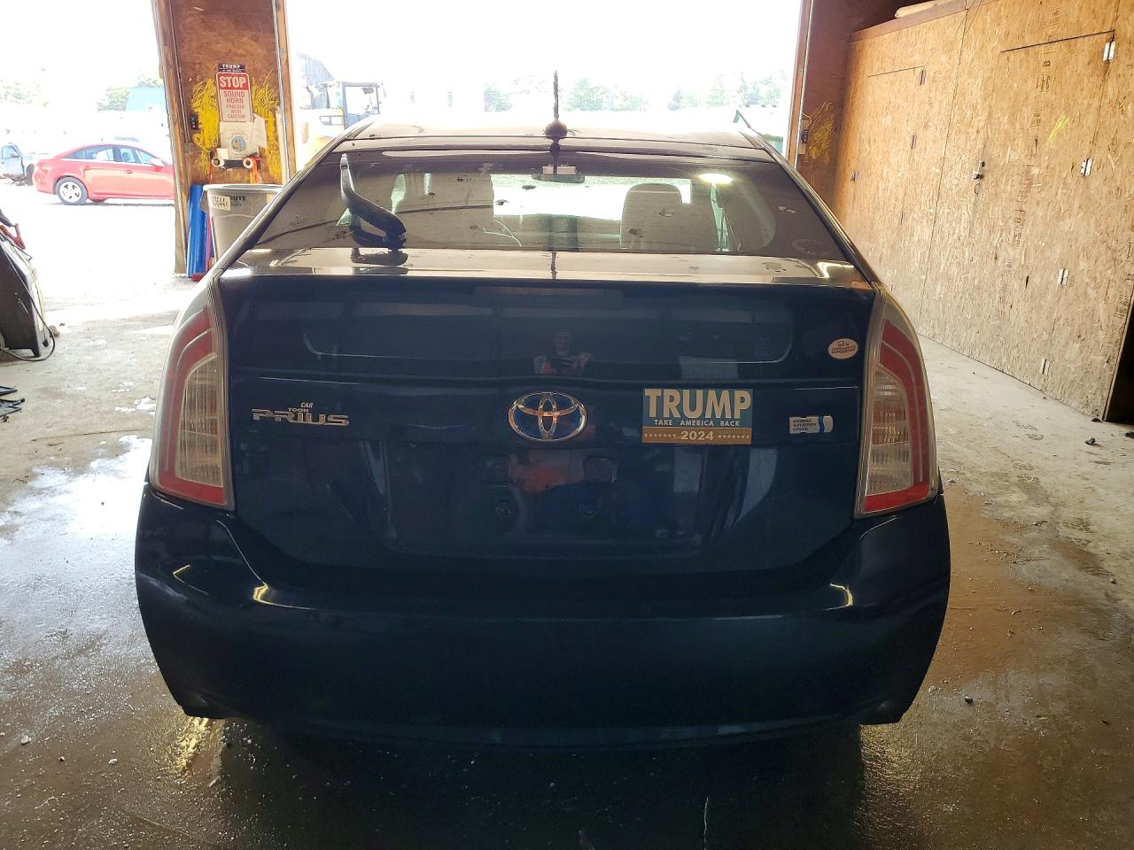 2012 Toyota Prius Three Blue vin: JTDKN3DU5C1481502