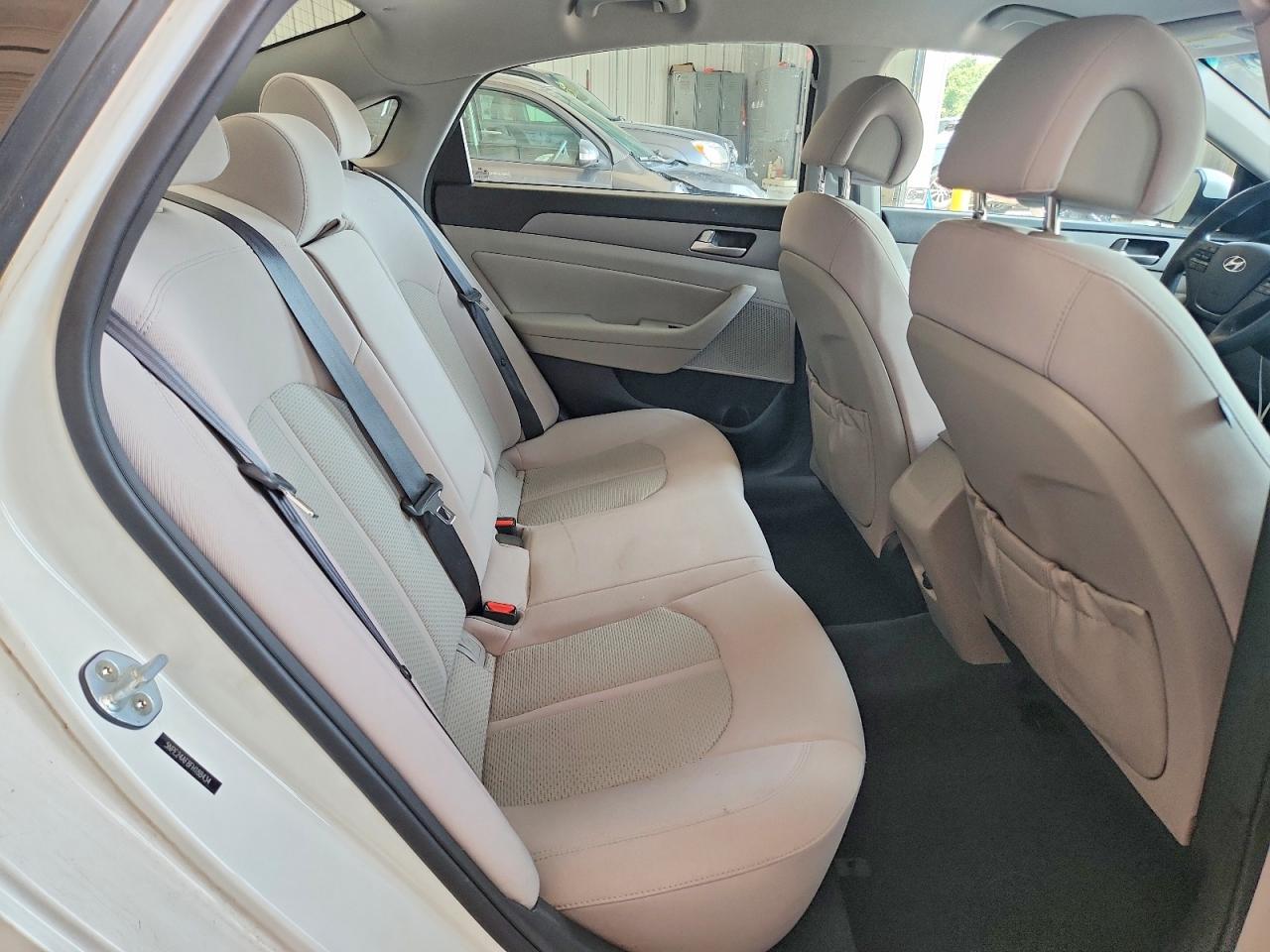 2015 Hyundai Sonata Se White vin: 5NPE24AF8FH188434
