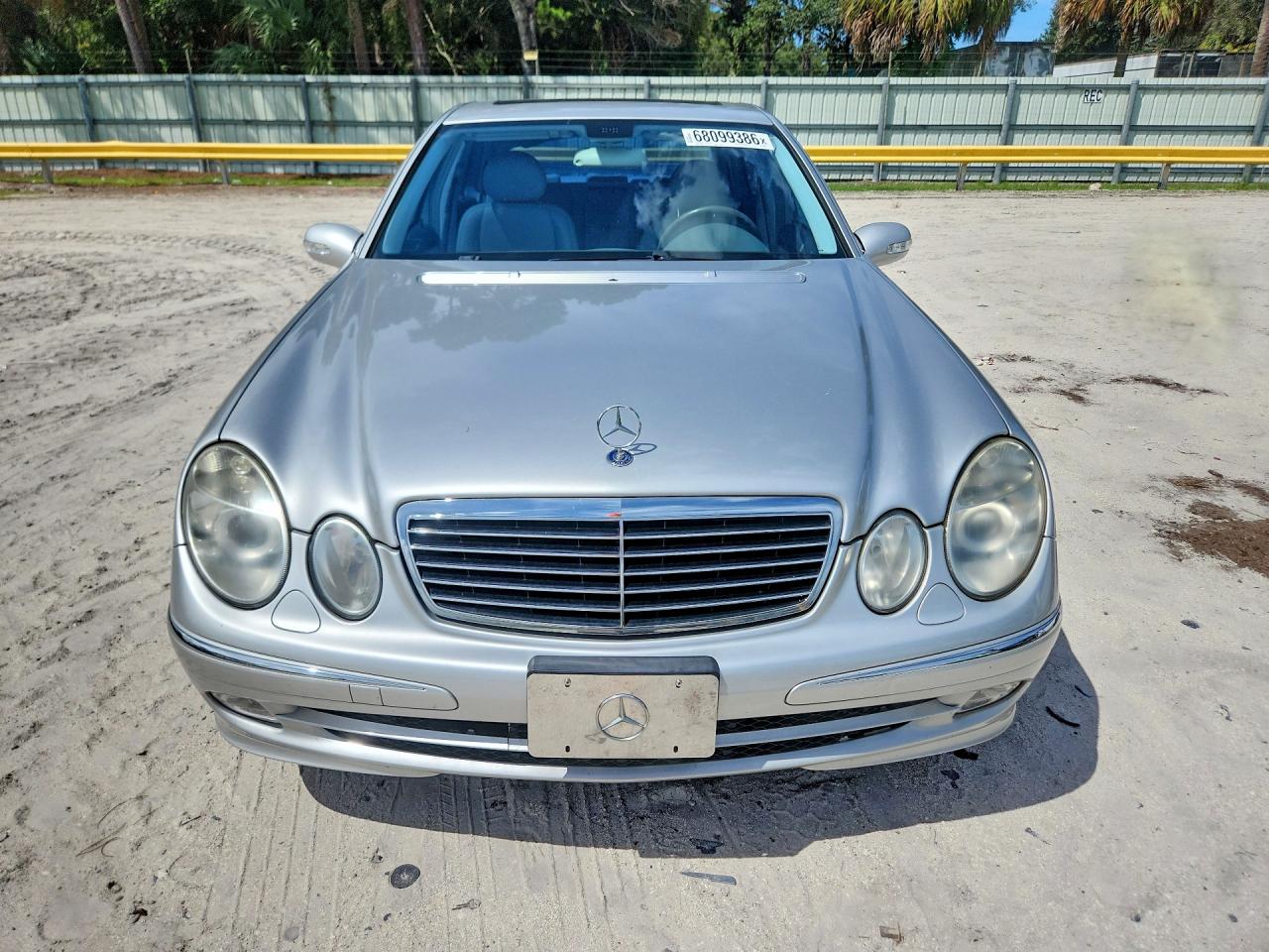 2004 Mercedes-benz E 320 Silver vin: WDBUF65J24A490329
