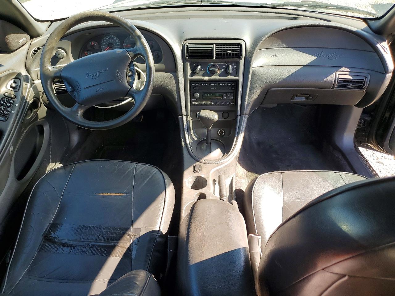 2001 Ford Mustang Черный vin: 1FAFP44421F200263