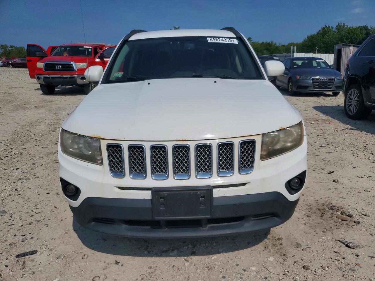 2014 Jeep Compass Latitude White vin: 1C4NJDEB9ED661272