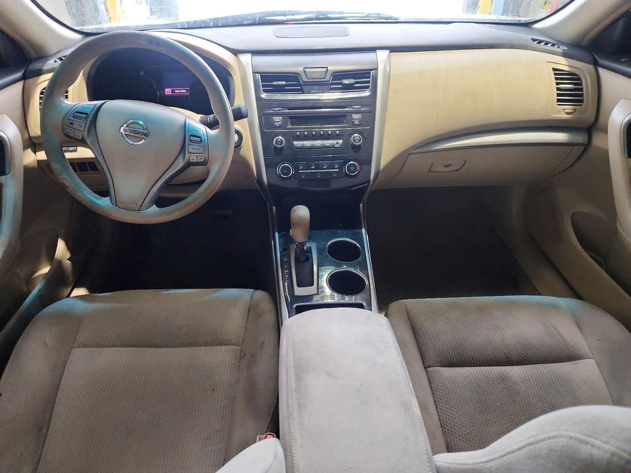 2013 Nissan Altima 2.5 Red vin: 1N4AL3AP8DN569895