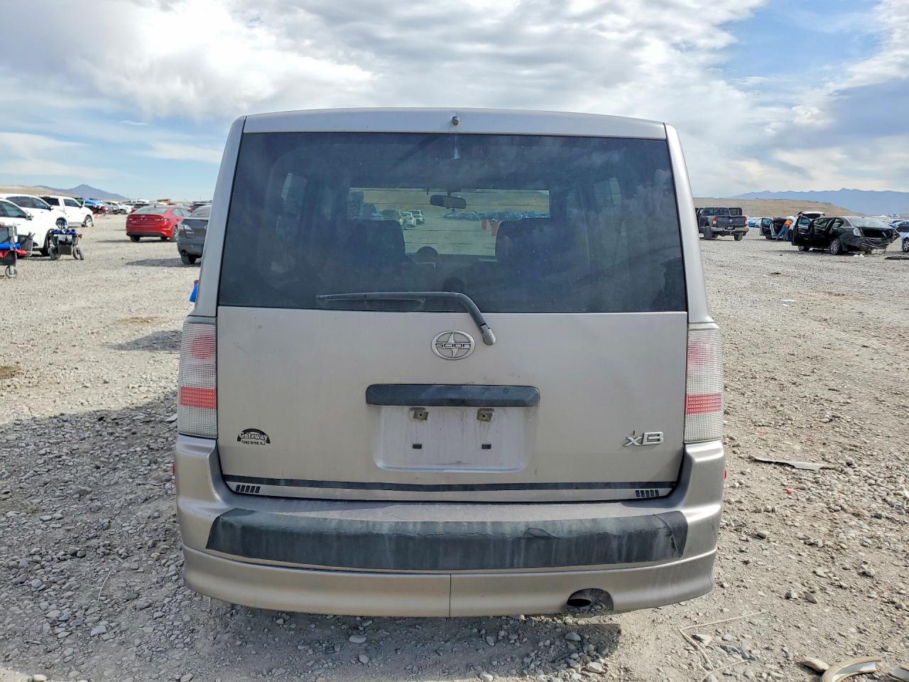 2006 Toyota Scion Xb Серебряный vin: JTLKT324264124827