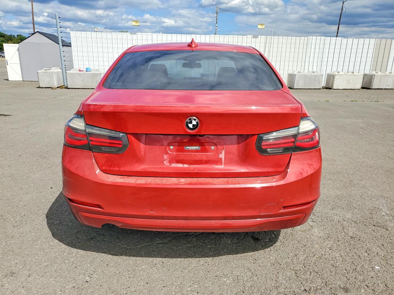 2013 Bmw 320 I Red vin: WBA3B1C59DF462657