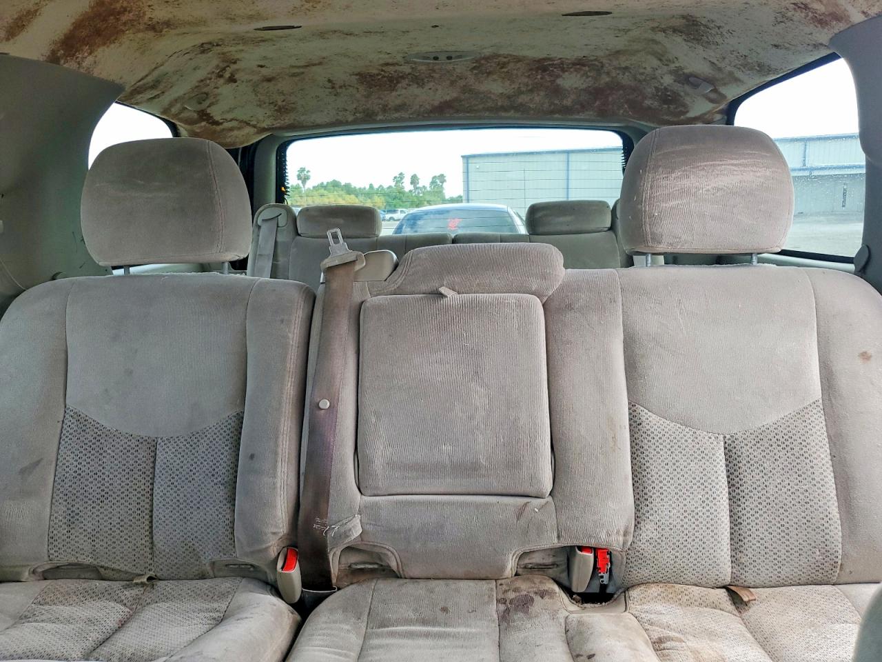 2004 Chevrolet Tahoe C1500 Черный vin: 1GNEC13V34R321355