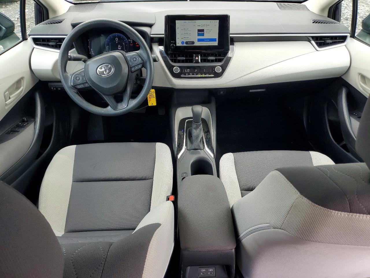 2026 Toyota Corolla Le Blue vin: 5YFB4MDE1TP392748