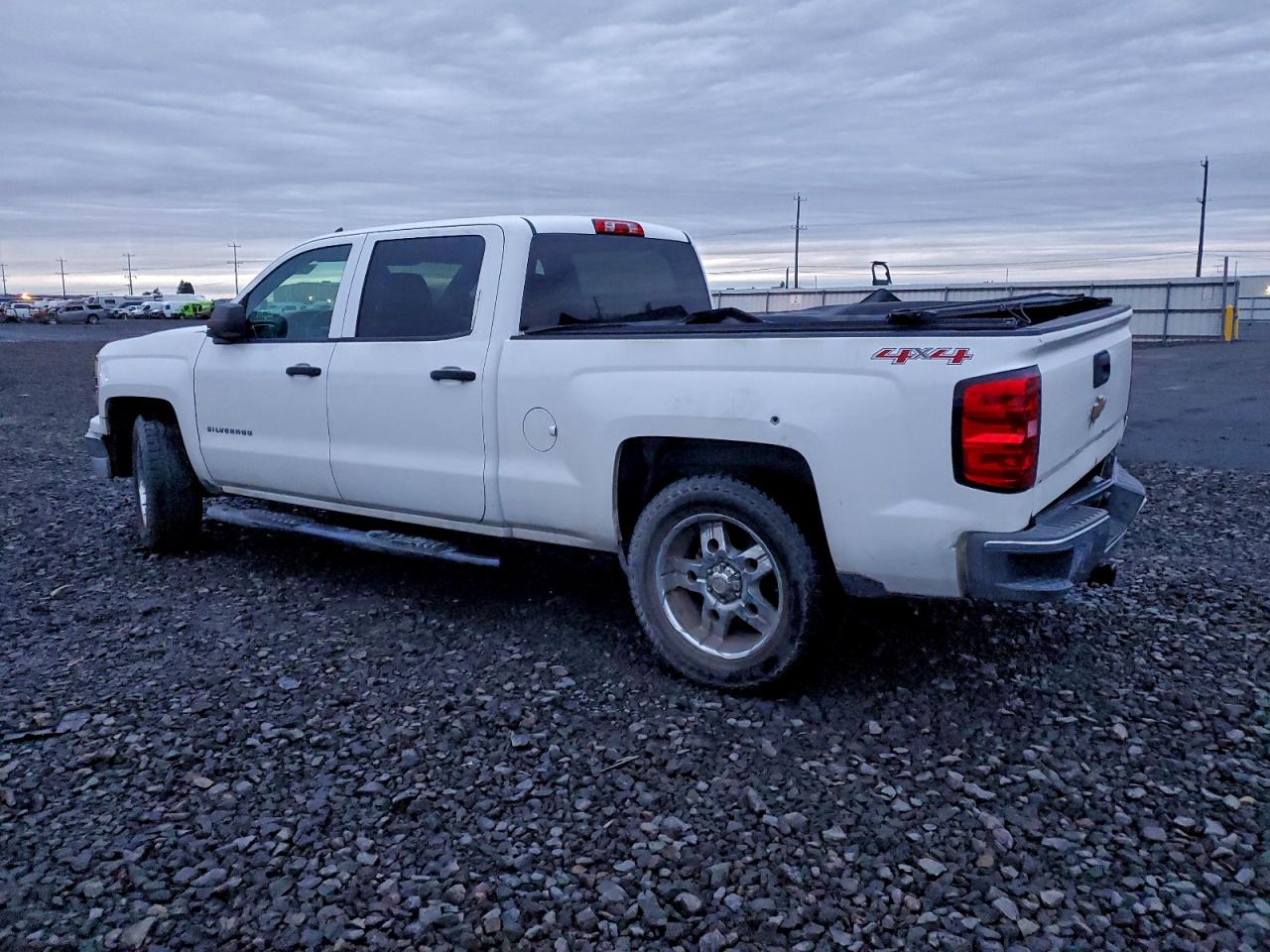 2014 Chevrolet Silverado K1500 Lt White vin: 3GCUKREH9EG240164