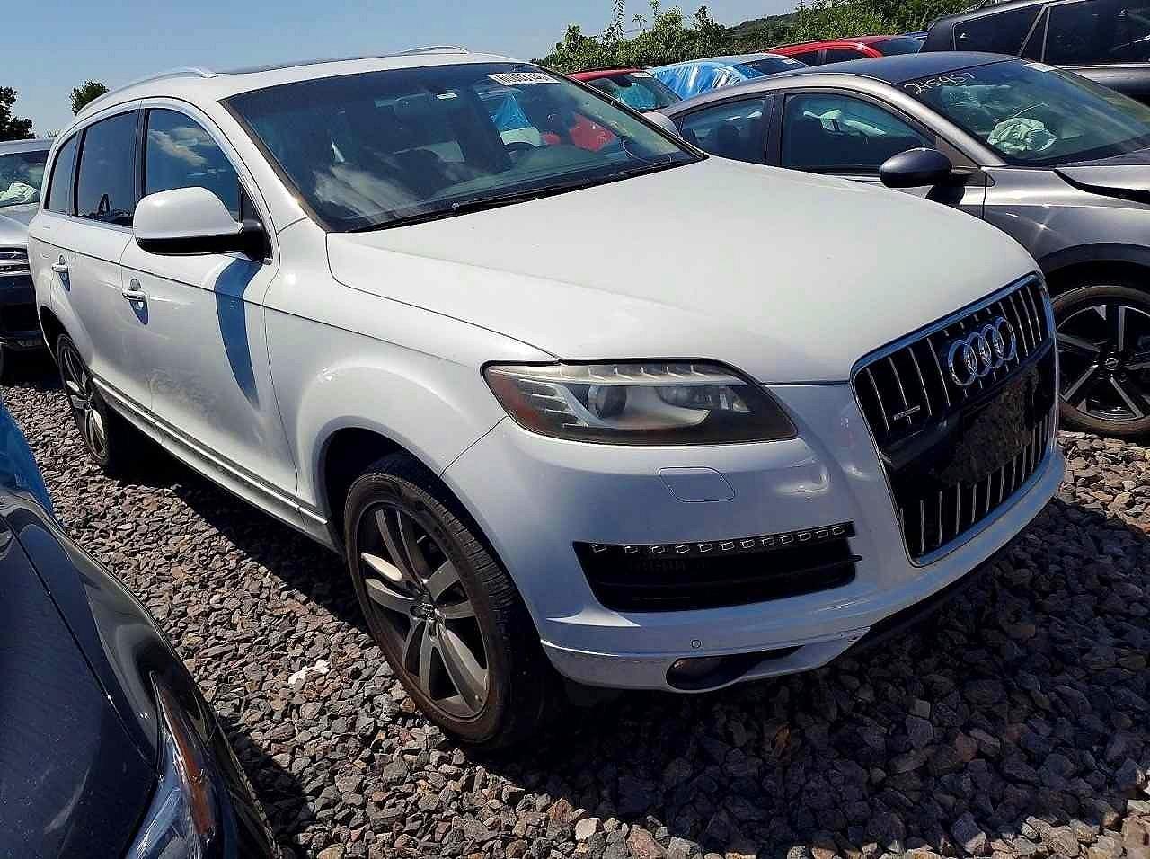 2013 Audi Q7 Premium Plus Белый vin: WA1LMAFE2DD005526