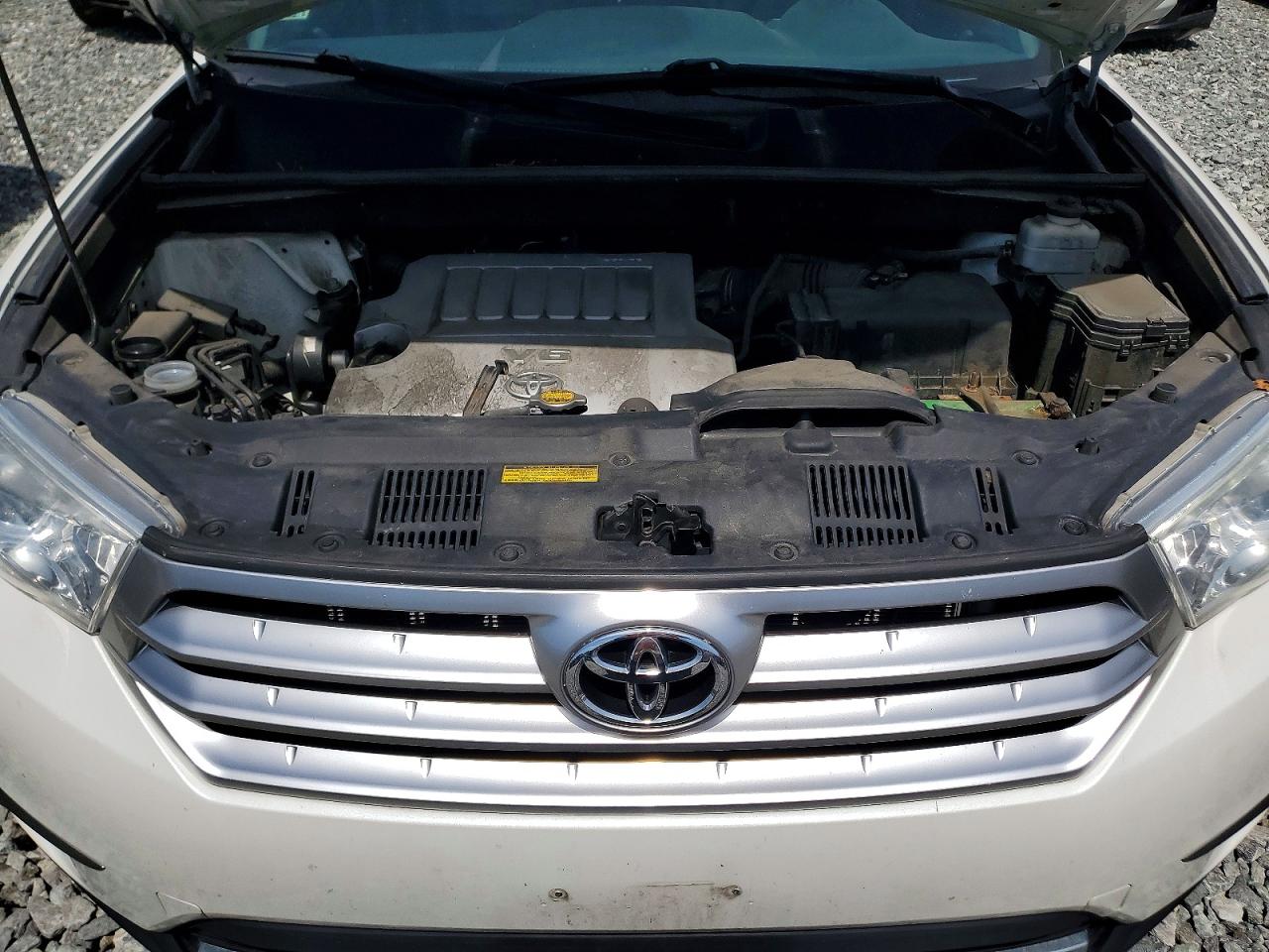 2012 Toyota Highlander Se Белый vin: 5TDBK3EH4CS094923