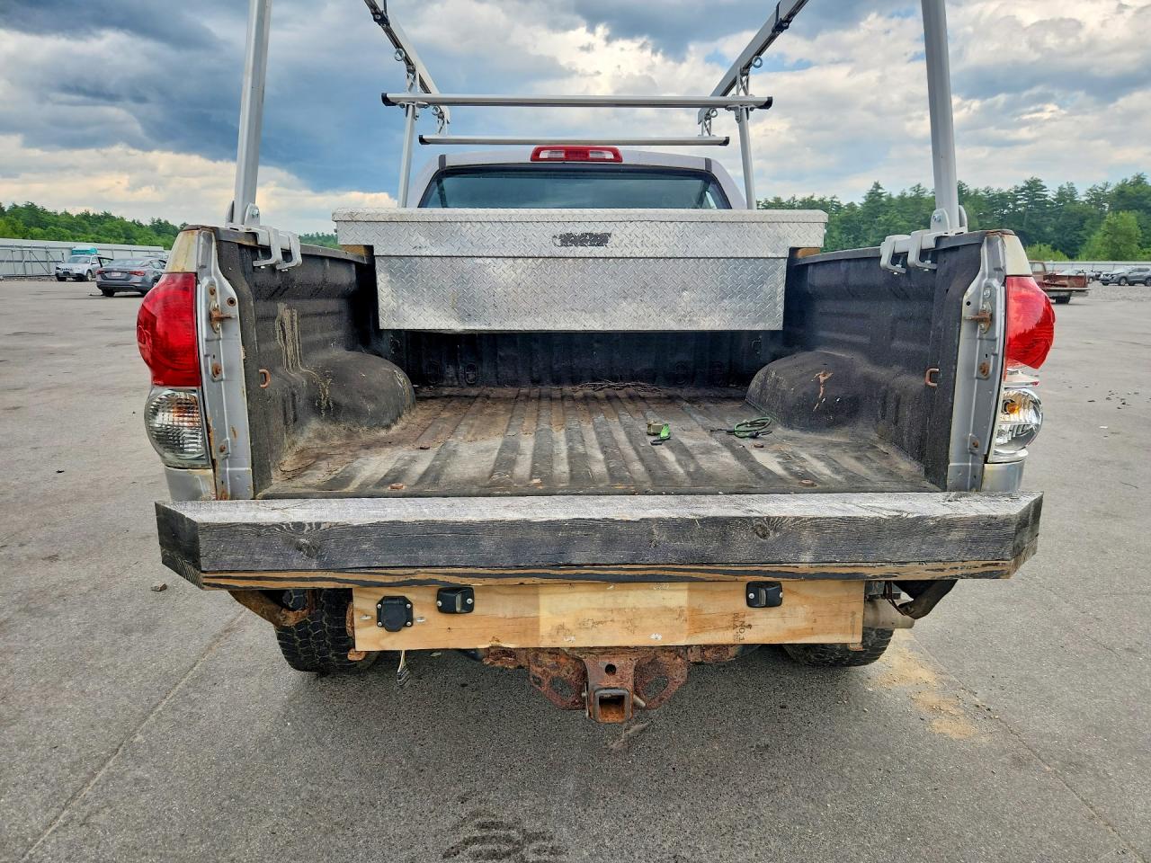 2008 Toyota Tundra Sr5 Серебряный vin: 5TFBV54118X069633