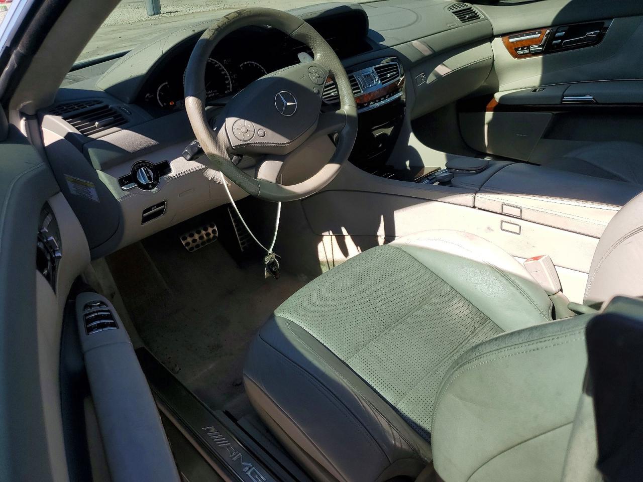 2012 Mercedes-benz Cl 63 Amg Silver vin: WDDEJ7EB8CA028428
