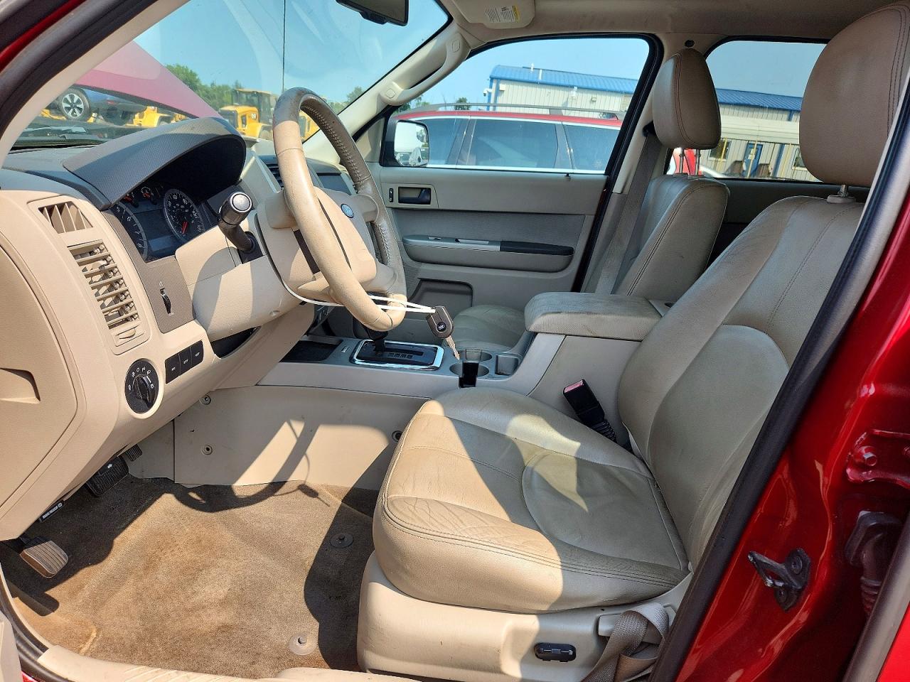 2011 Ford Escape Xlt Red vin: 1FMCU9DG9BKA73304