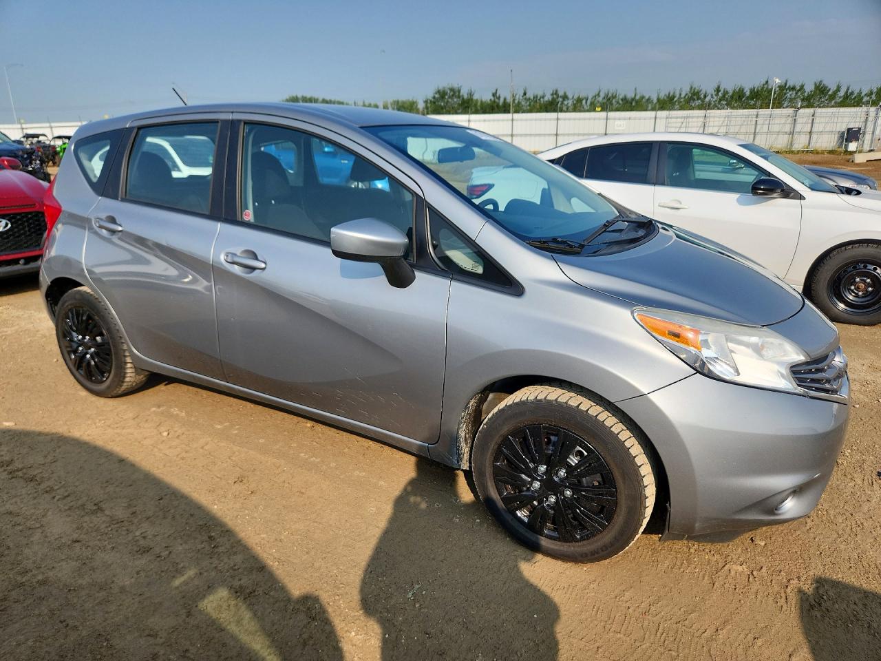 2015 Nissan Versa Note S Серебряный vin: 3N1CE2CP6FL356793