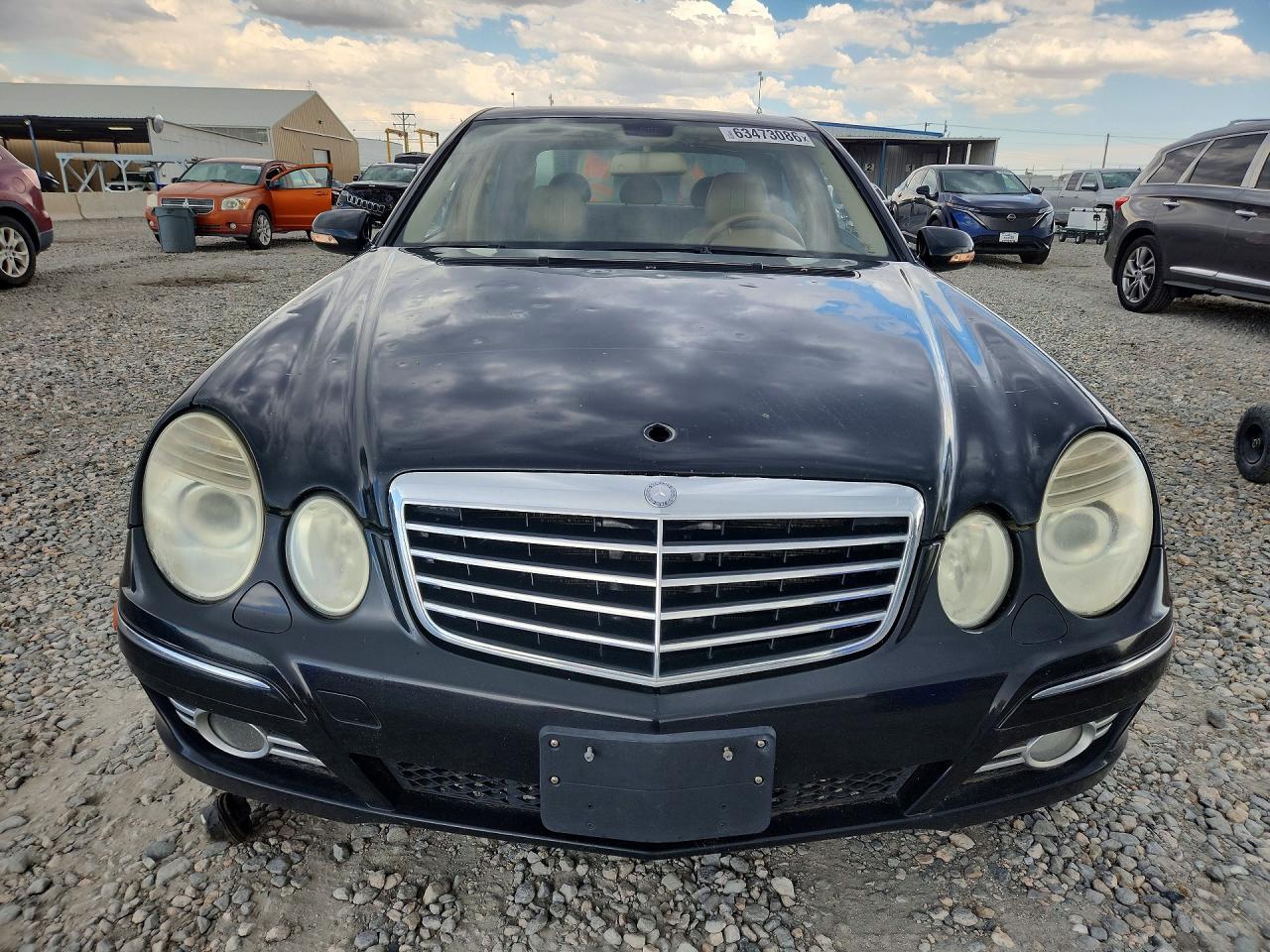 2007 Mercedes-benz E 550 Черный vin: WDBUF72XX7B024645