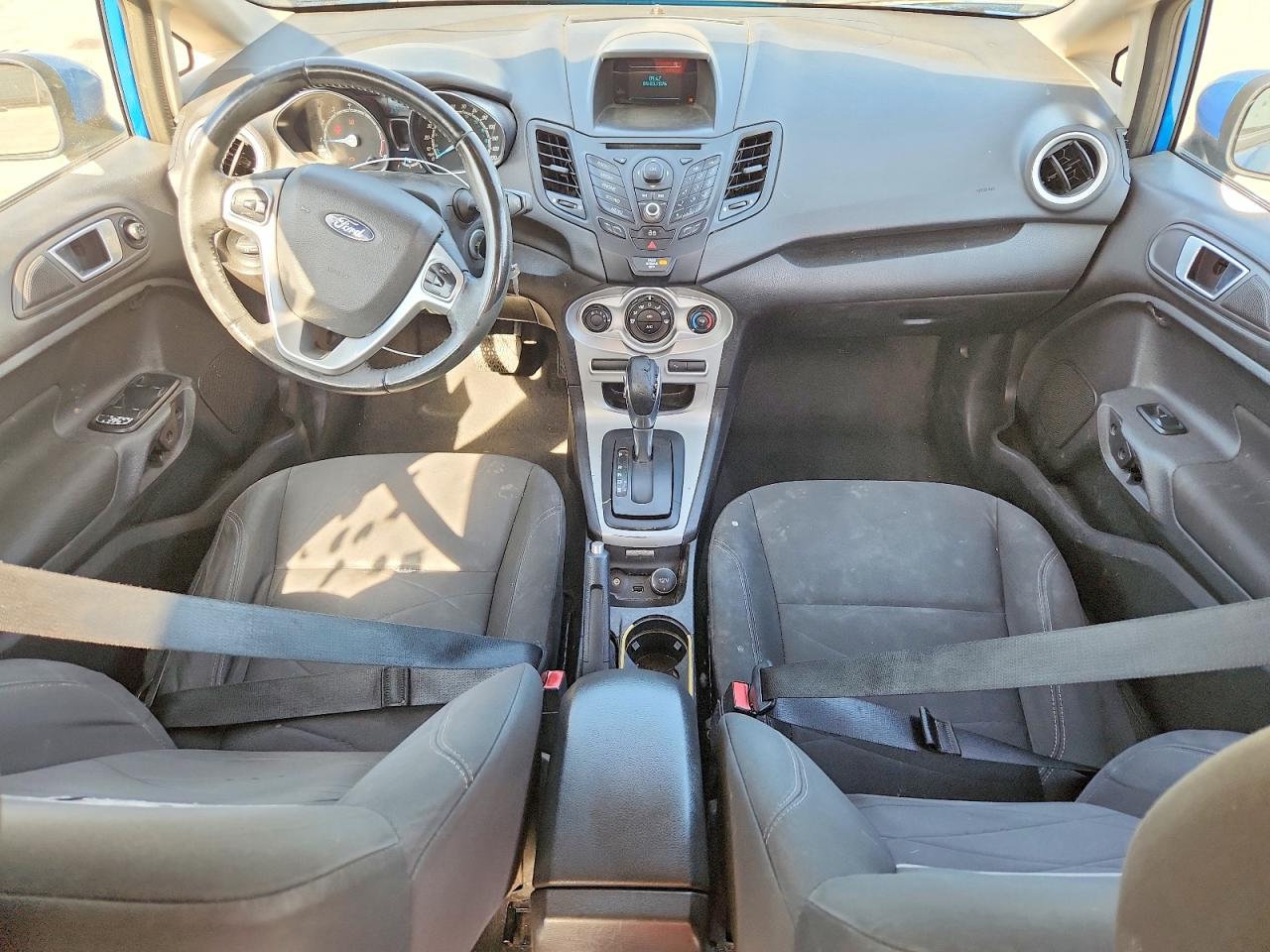 2014 Ford Fiesta Se Синий vin: 3FADP4BJ9EM111053