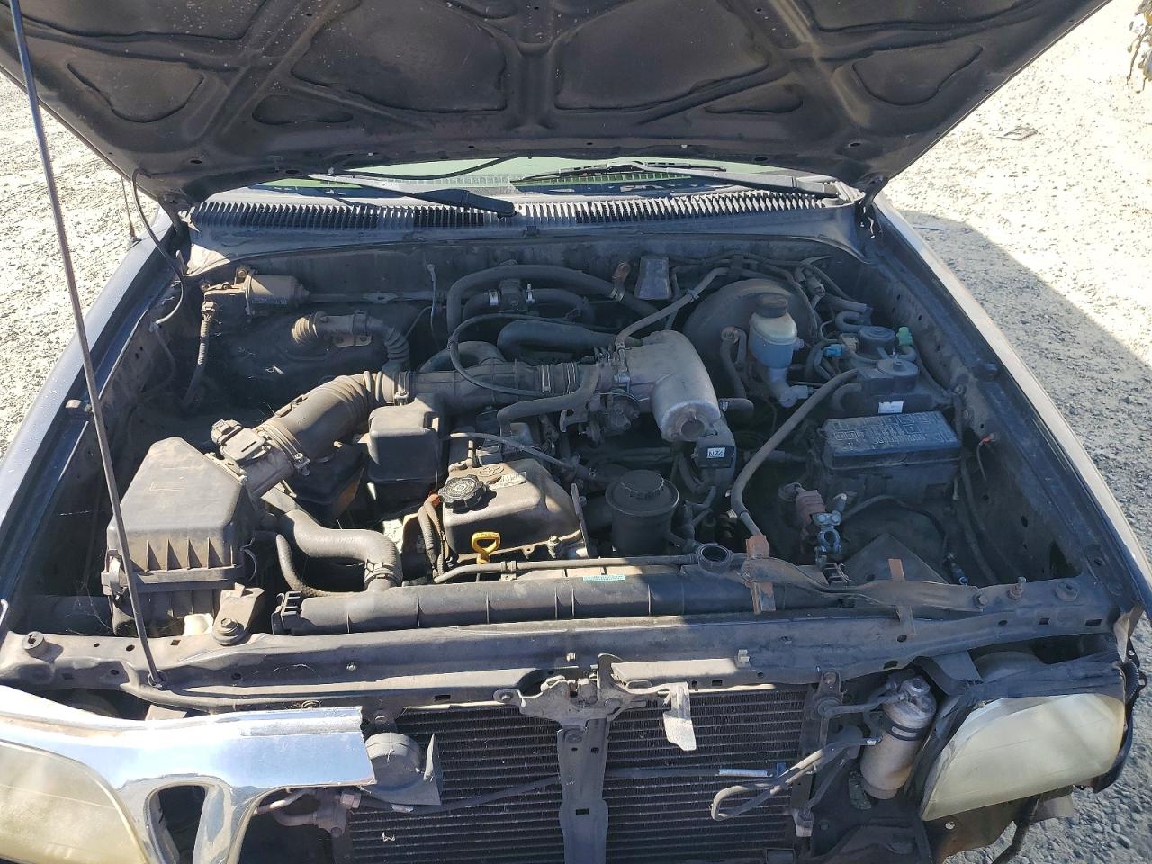 2001 Toyota Tacoma Base Black vin: 5TENL42N51Z822467