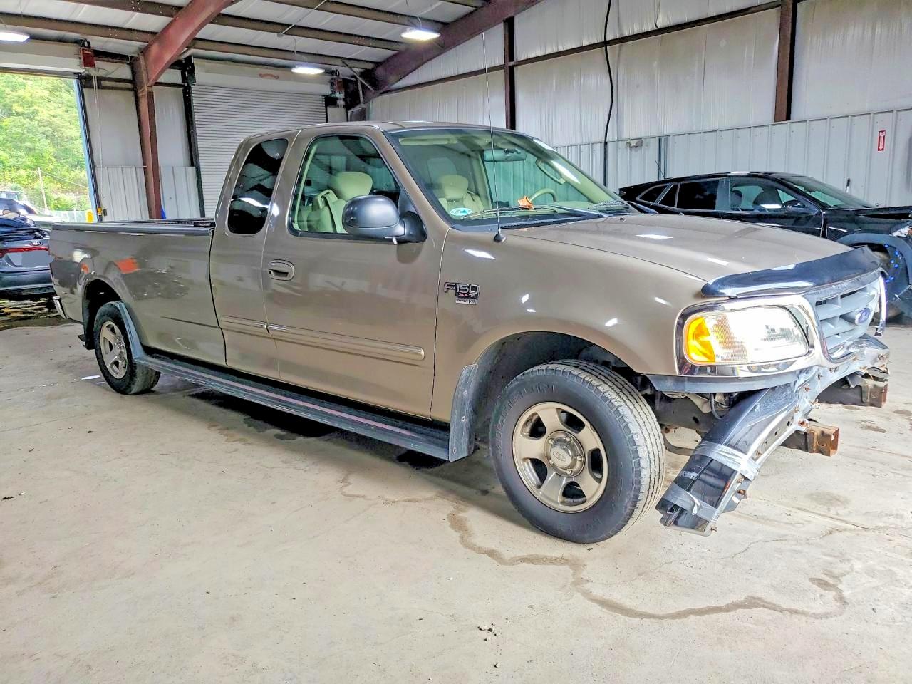 2003 Ford F150 Beige vin: 1FTRX17L43NA57737