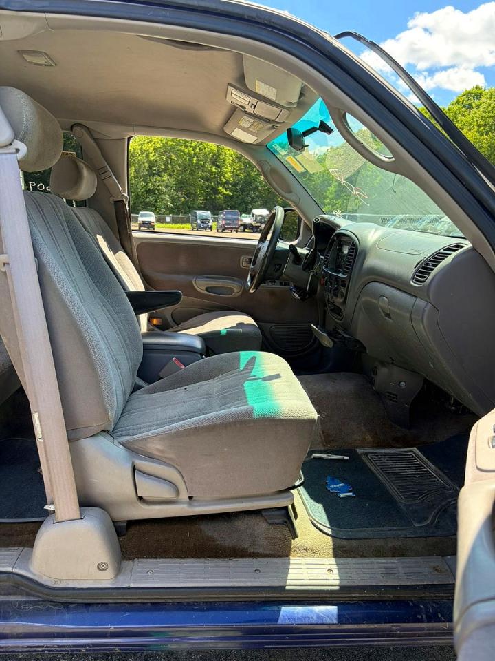 2000 Toyota Tundra Sr5 Blue vin: 5TBBT4410YS034872