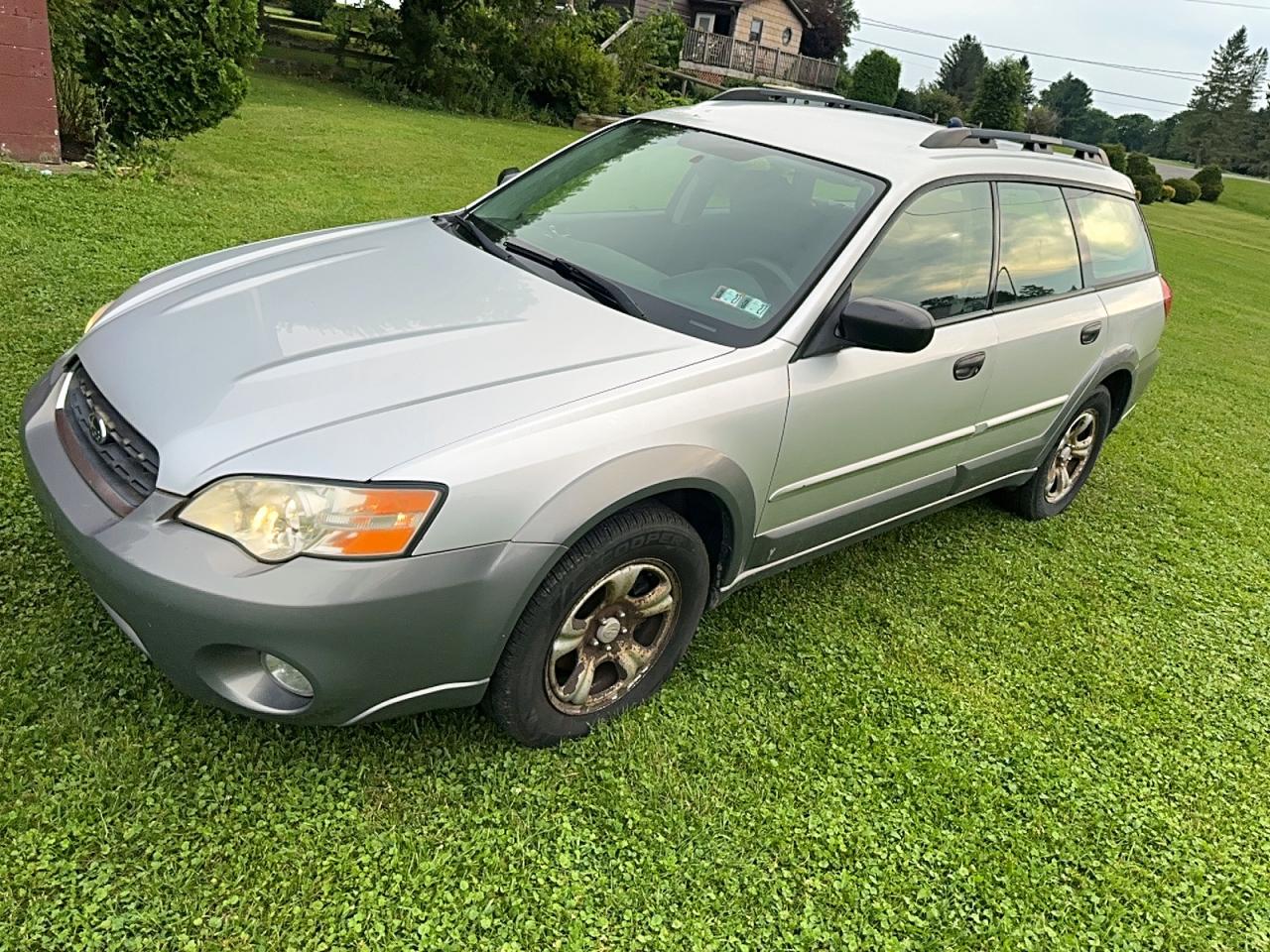 2007 Subaru Outback Outback 2.5i Silver vin: 4S4BP61C377325190