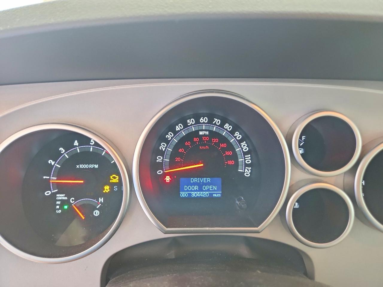 2008 Toyota Sequoia Platinum Gold vin: 5TDBY67A28S001291
