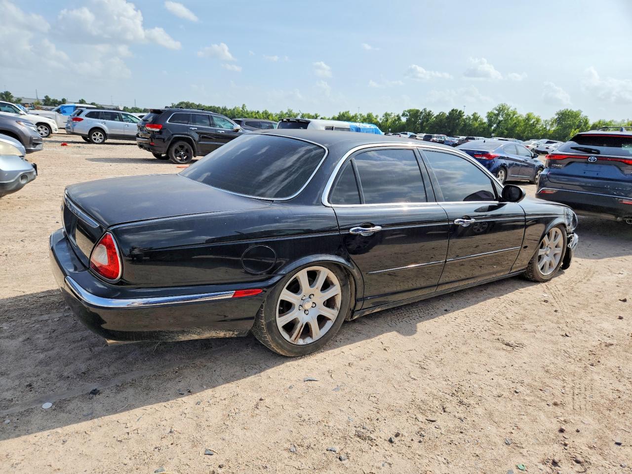 2004 Jaguar Xj8 L Черный vin: SAJWA71C34SG22843