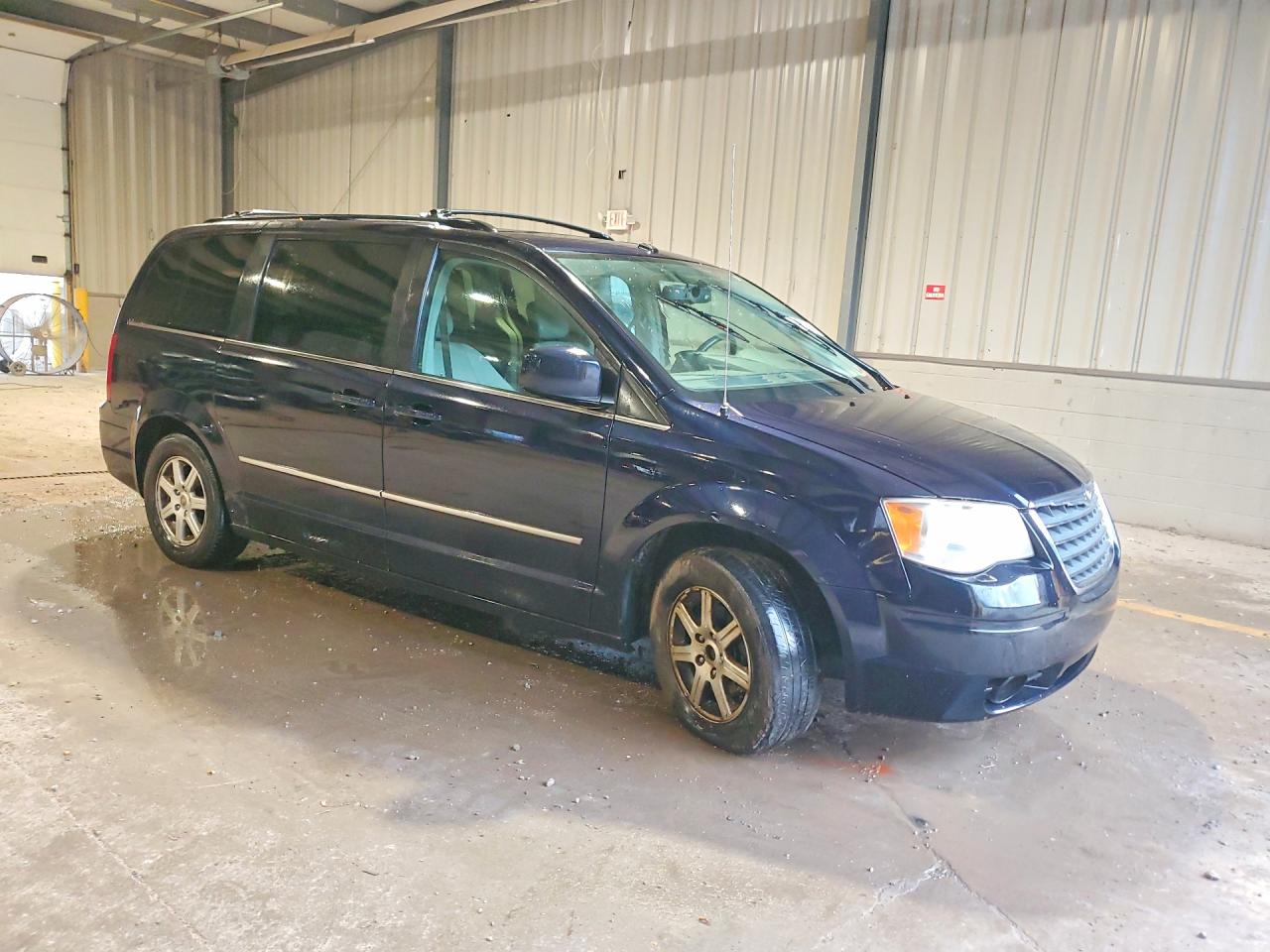 2010 Chrysler Town & Country Touring Plus Blue vin: 2A4RR8D14AR374434