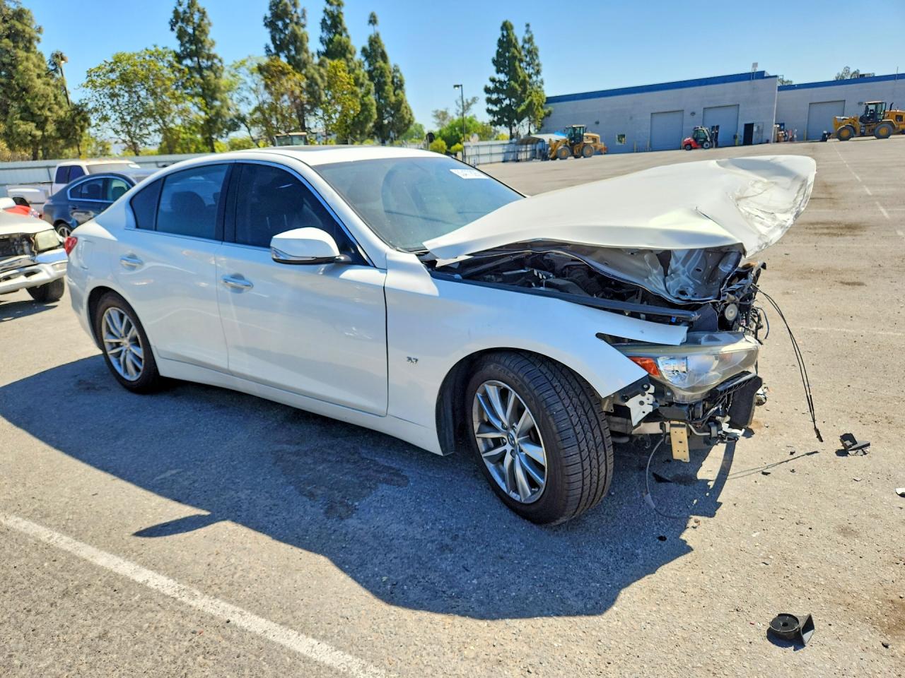 2015 Infiniti Q50 Base White vin: JN1BV7AP5FM338514